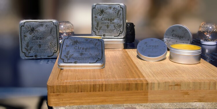 Lot: 2×250 mL